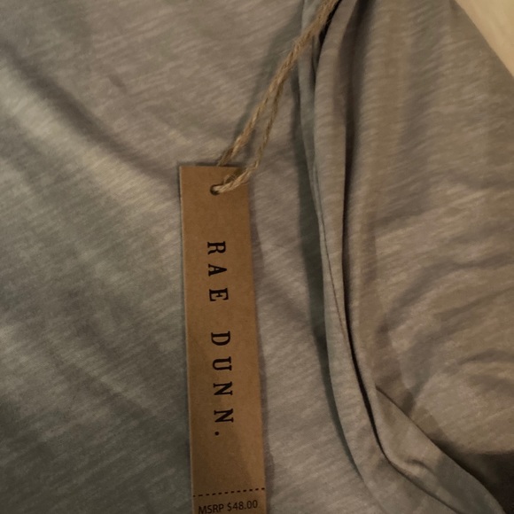 NWT- Rae Dunn “Be Kind” Pajamas Set - Picture 7 of 8